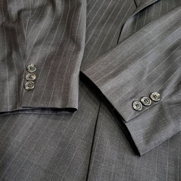 Lauren Ralph Lauren Gray Pinstriped Suit Jacket Sz 46R - Picture 4 of 16
